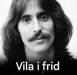 Fruktansvärda nyheter… En sann legend har gått bort. När du ser vem det var kommer du att bli rörd till tårar…